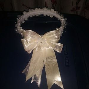 Girl's flower Crown.